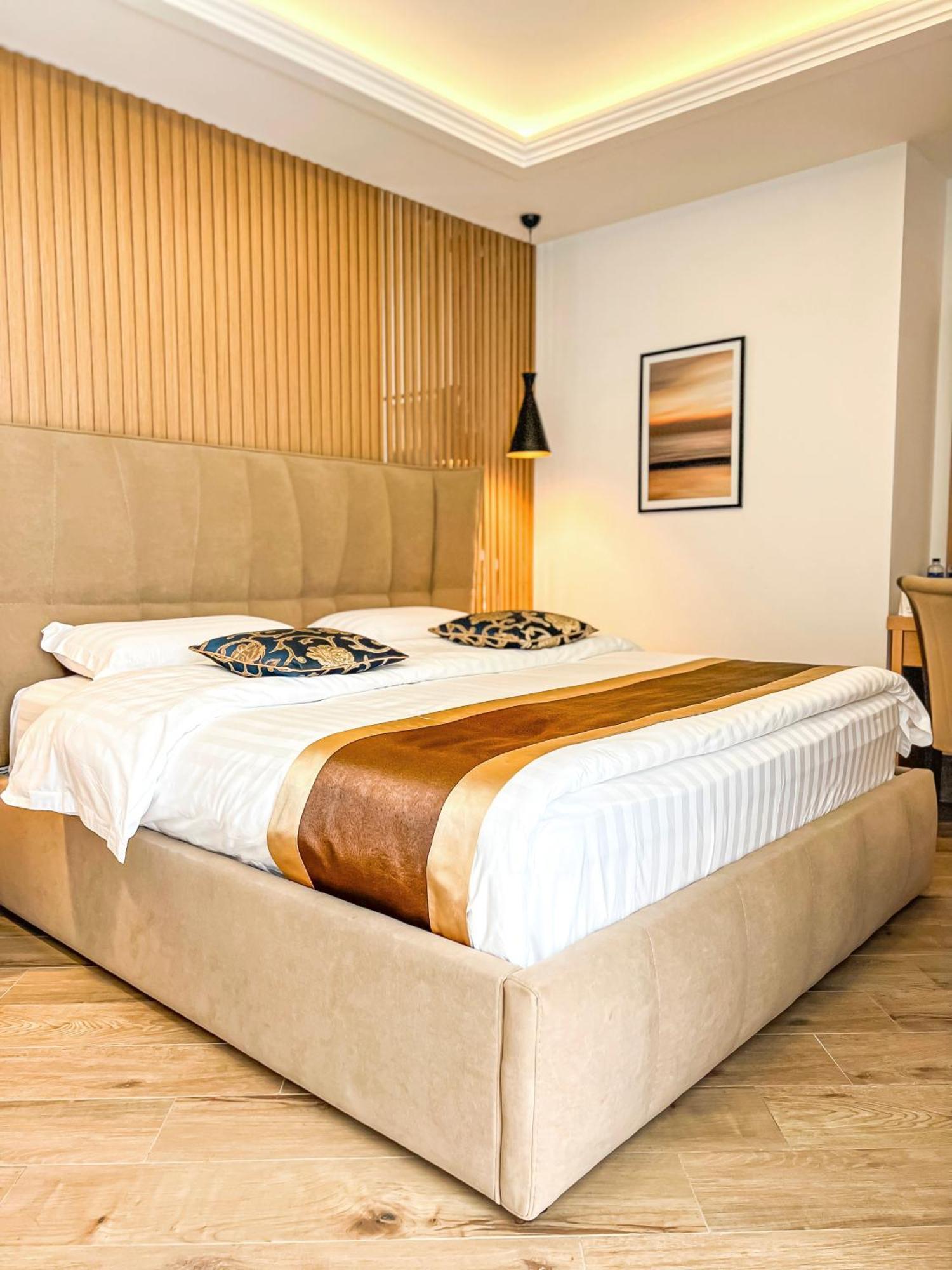 Fafa Aqua Blue Hotel Golem  Ngoại thất bức ảnh